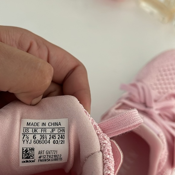 Light Pink Adidas Ultra Boost - Picture 10 of 10